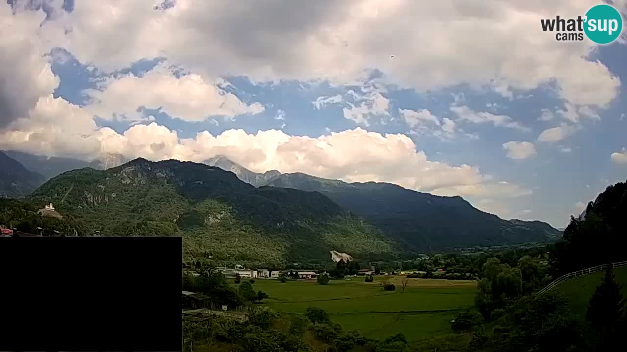 Webcam Kobarid – landing site for sailing paragliders in Kobarid with Ozben takeoff