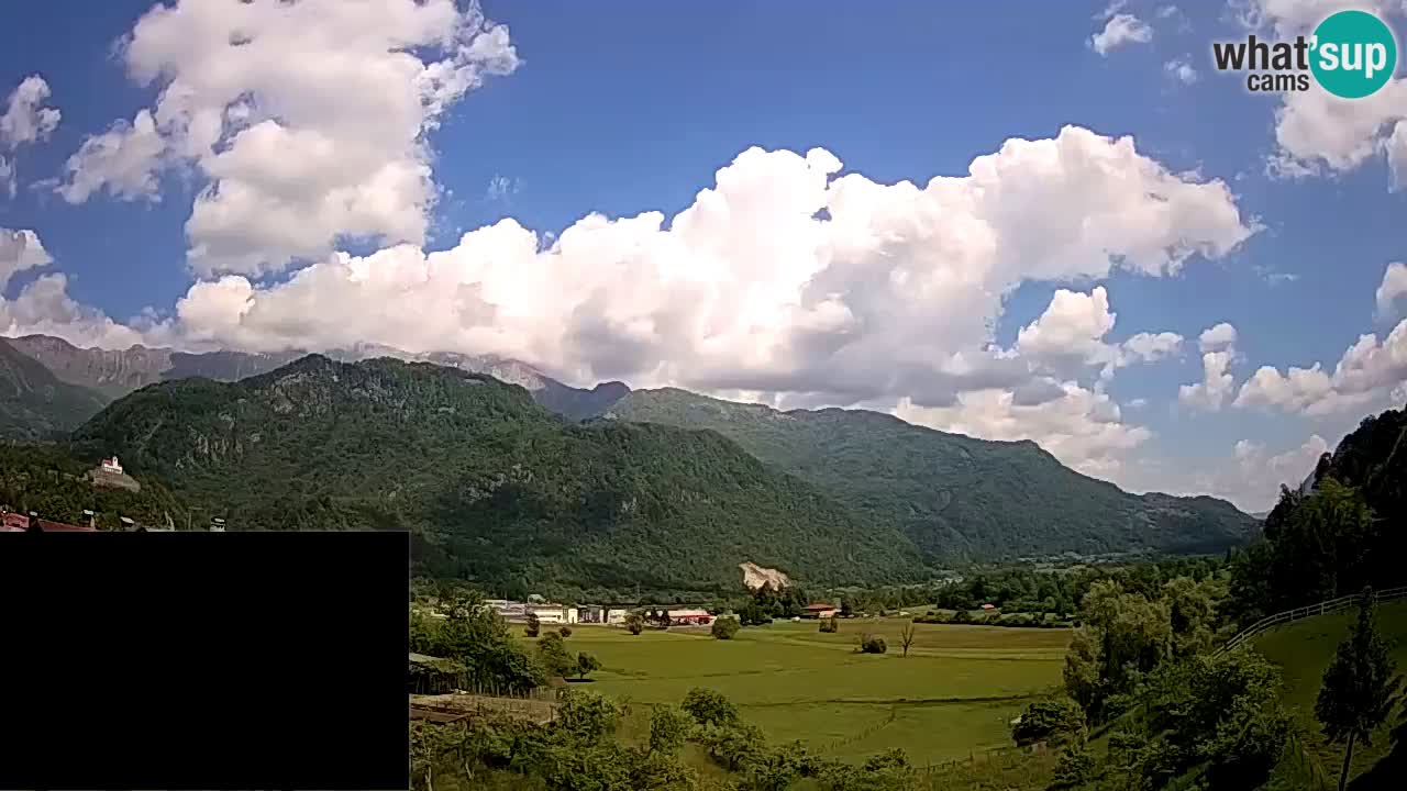 webcam Kobarid – landing site for sailing paragliders in Kobarid with Ozben takeoff