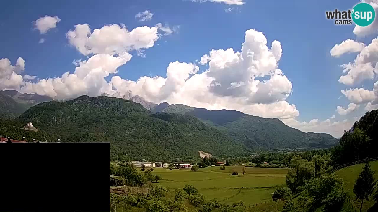 Webcam Kobarid – landing site for sailing paragliders in Kobarid with Ozben takeoff