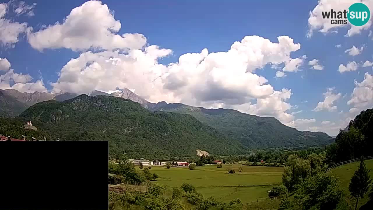 Webcam Kobarid – landing site for sailing paragliders in Kobarid with Ozben takeoff