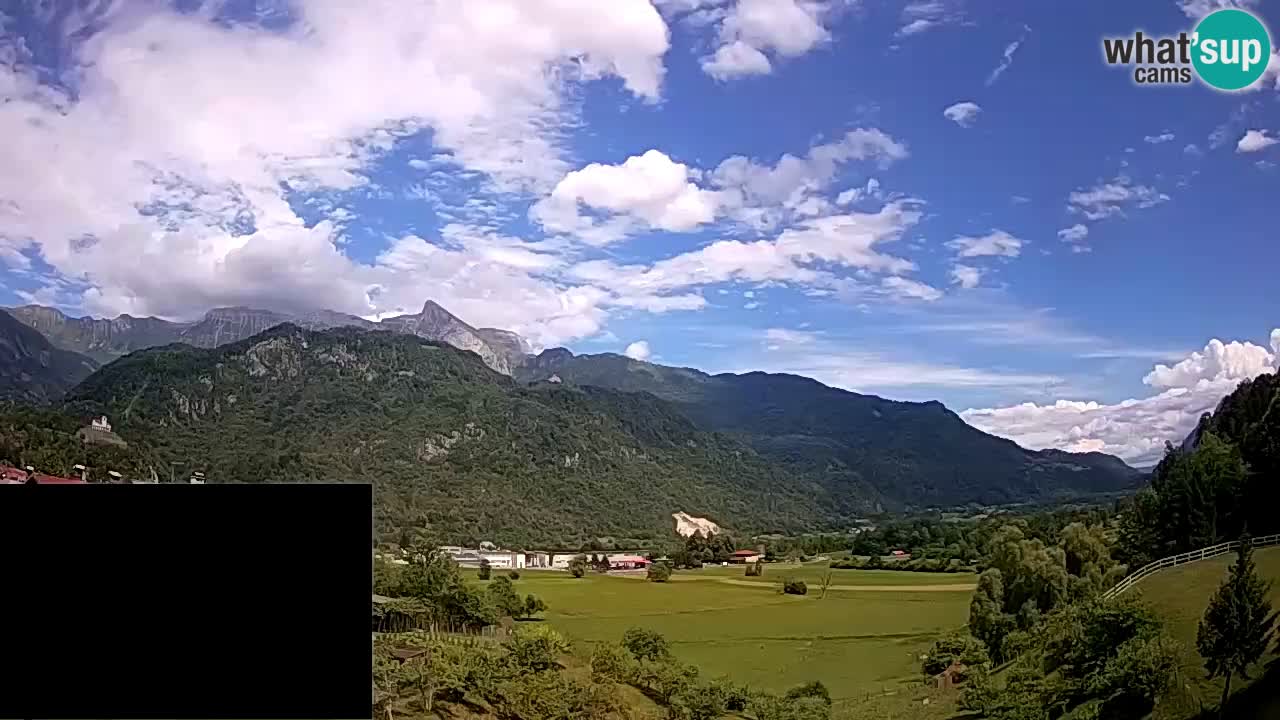 webcam Kobarid – landing site for sailing paragliders in Kobarid with Ozben takeoff