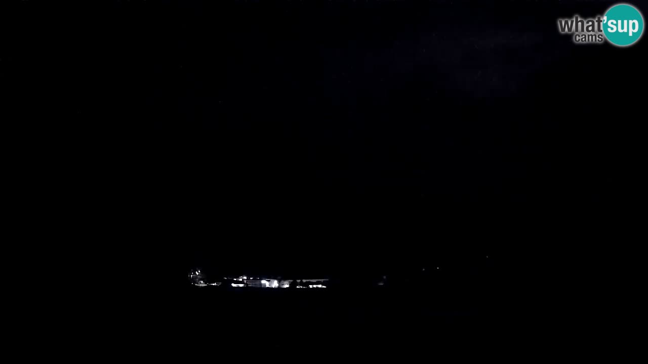 webcam Kobarid – landing site for sailing paragliders in Kobarid with Ozben takeoff