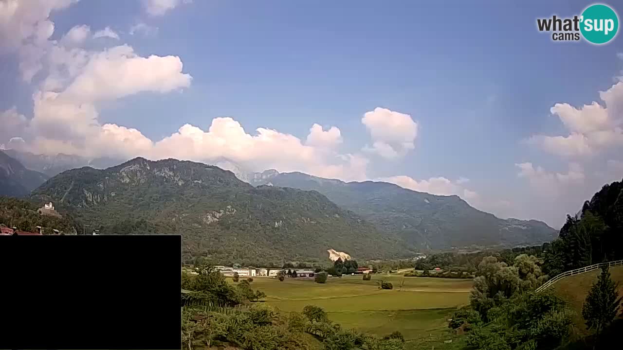 Webcam Kobarid – landing site for sailing paragliders in Kobarid with Ozben takeoff