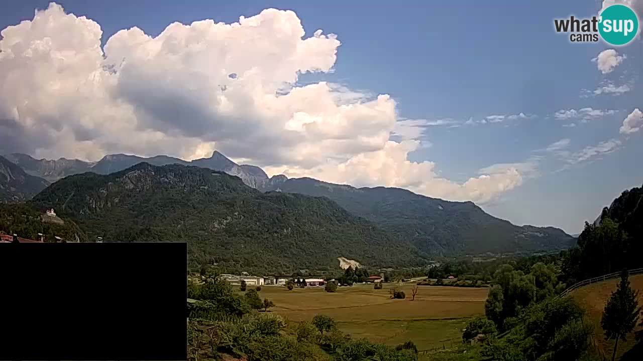 Spletna kamera Kobarid – pristajališče za jadralne padalce z vzletiščem Ozben