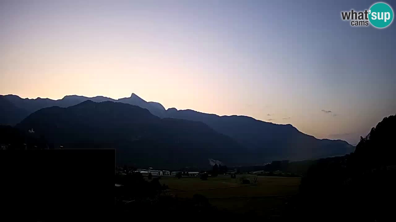 Livecam Caporetto – Parapendio atterraggio e partenza Ozben