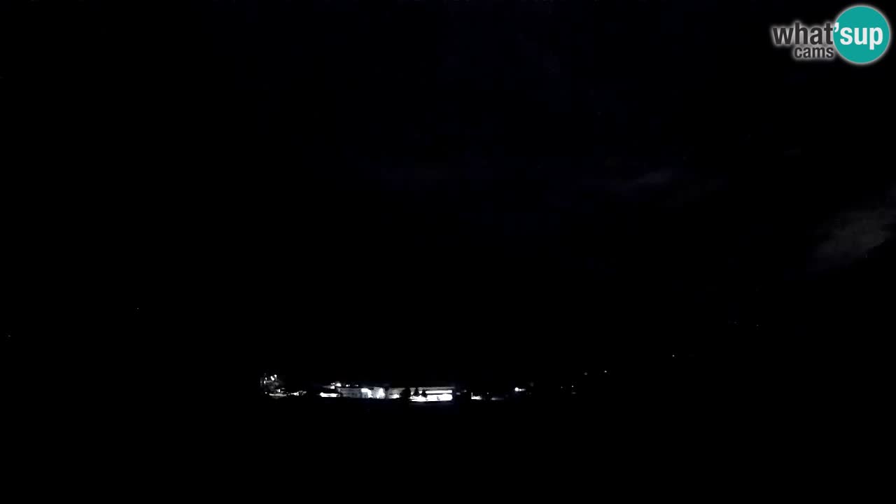 webcam Kobarid – landing site for sailing paragliders in Kobarid with Ozben takeoff