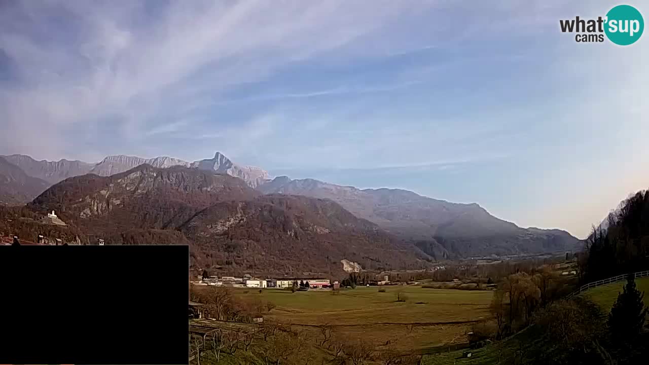 Web kamera Kobarid – slijetanje padobranom – Ozben