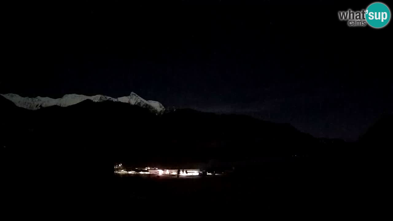 Webcam Kobarid – landing site for sailing paragliders in Kobarid with Ozben takeoff