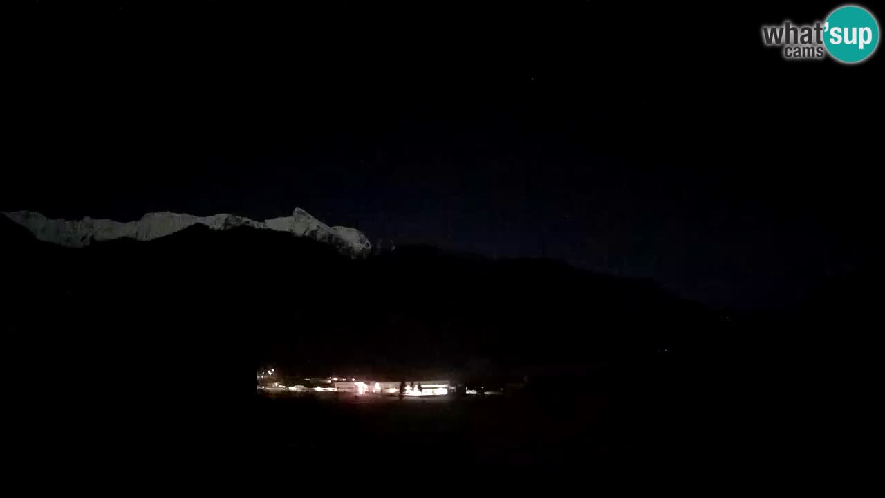 Spletna kamera Kobarid – pristajališče za jadralne padalce z vzletiščem Ozben