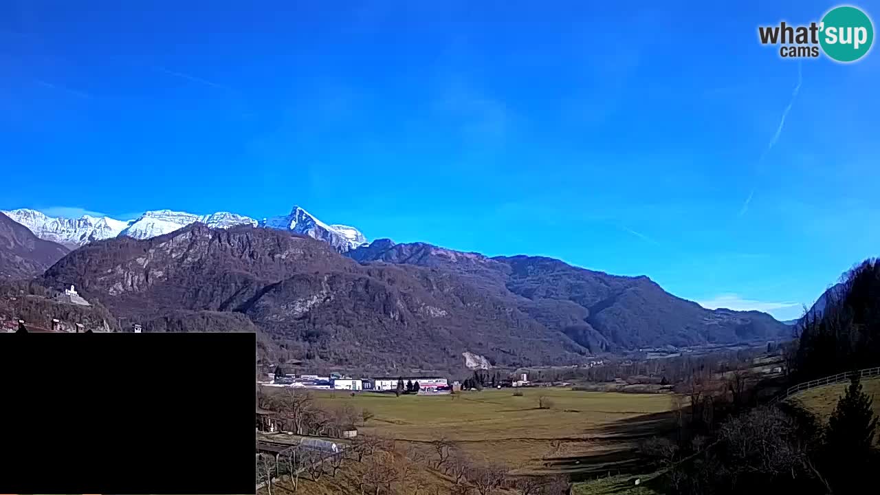 Web kamera Kobarid – slijetanje padobranom – Ozben