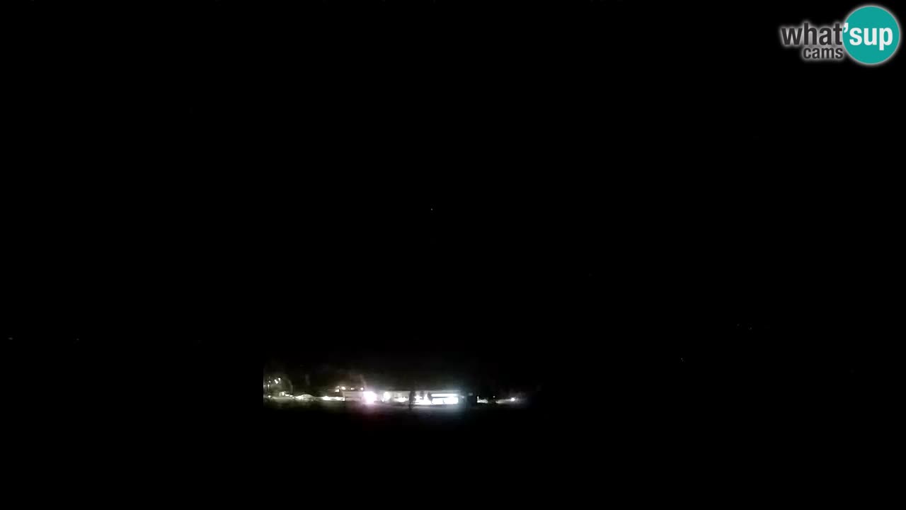 webcam Kobarid – landing site for sailing paragliders in Kobarid with Ozben takeoff