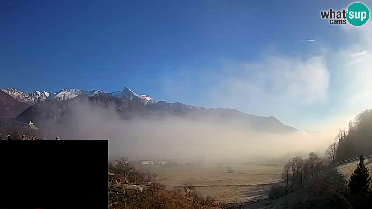 webcam Kobarid – Landefallschirm und Ozbenabstieg