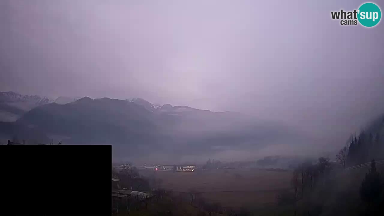 webcam Kobarid – Landefallschirm und Ozbenabstieg