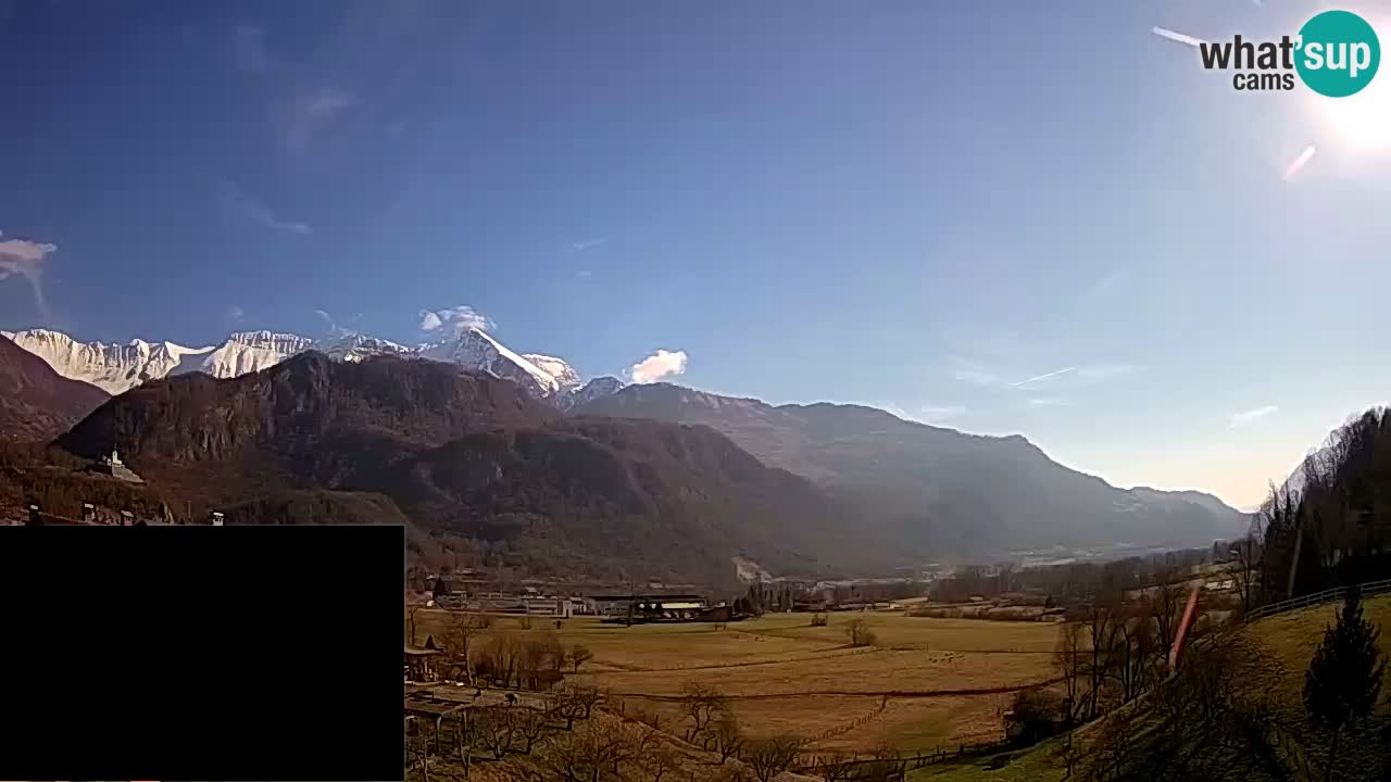 webcam Kobarid – Landefallschirm und Ozbenabstieg