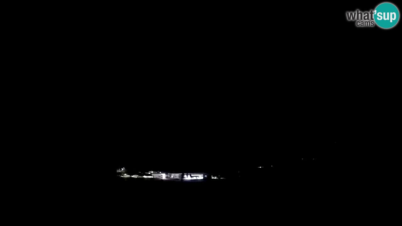 Spletna kamera Kobarid – pristajališče za jadralne padalce z vzletiščem Ozben