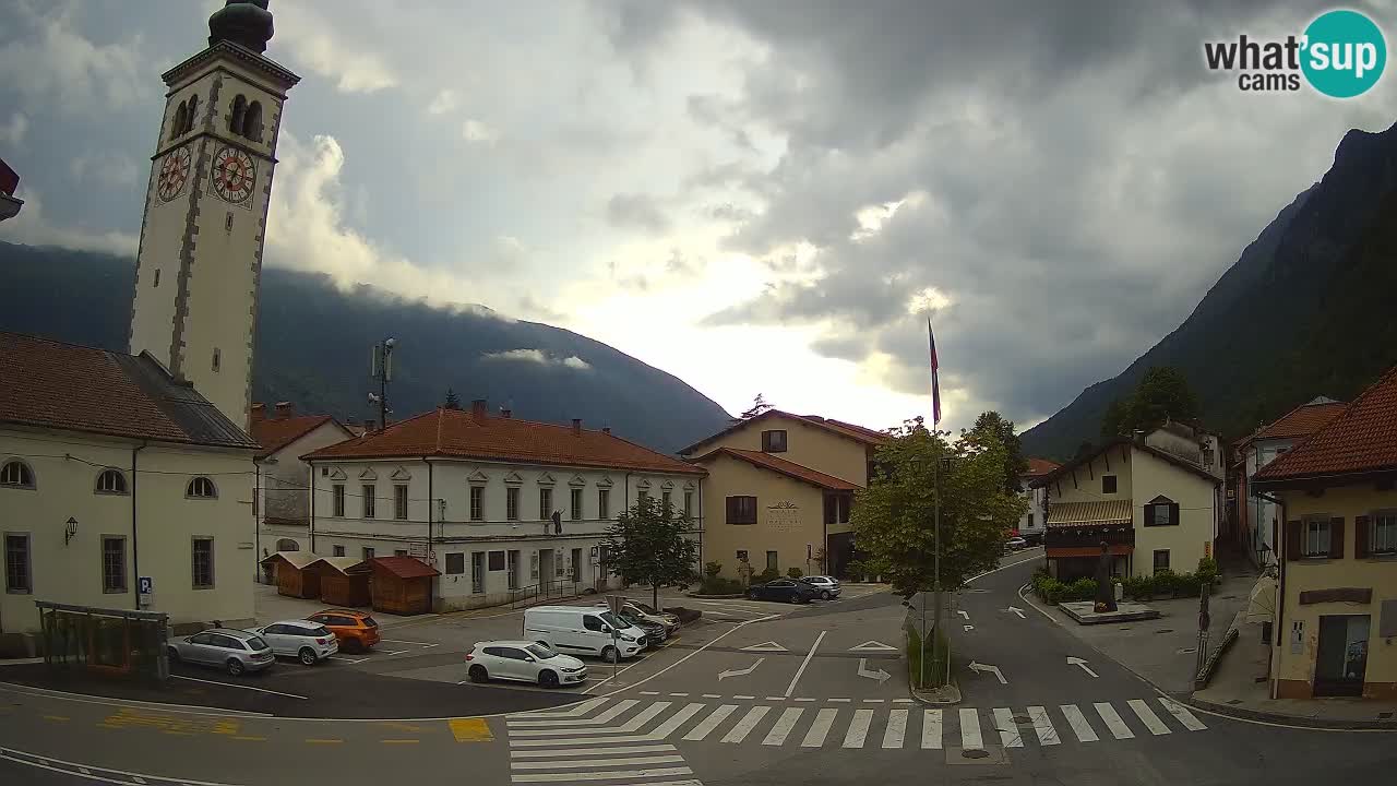 Spletna kamera Kobarid center mesta – dolina Soče – Slovenija
