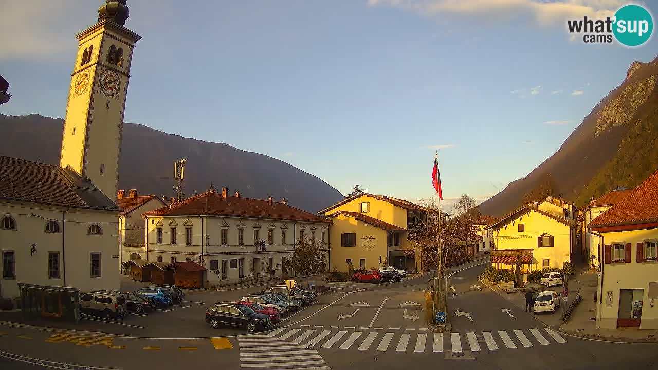 Spletna kamera Kobarid center mesta – dolina Soče – Slovenija