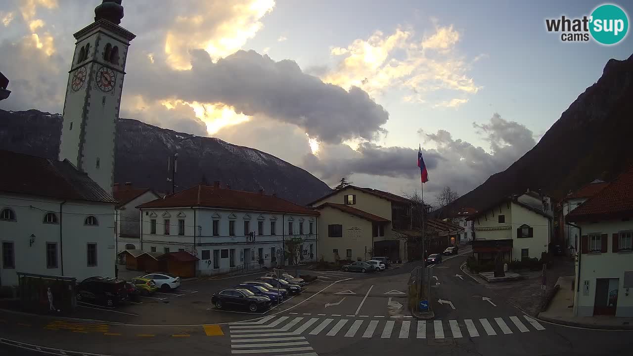 Cámara web en vivo Centro de la ciudad de Kobarid – Valle de Soča – Eslovenia