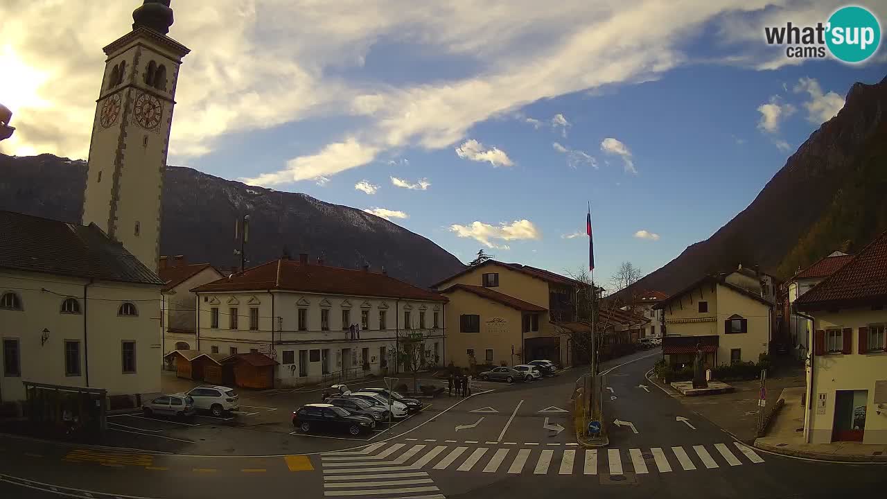 Spletna kamera Kobarid center mesta – dolina Soče – Slovenija