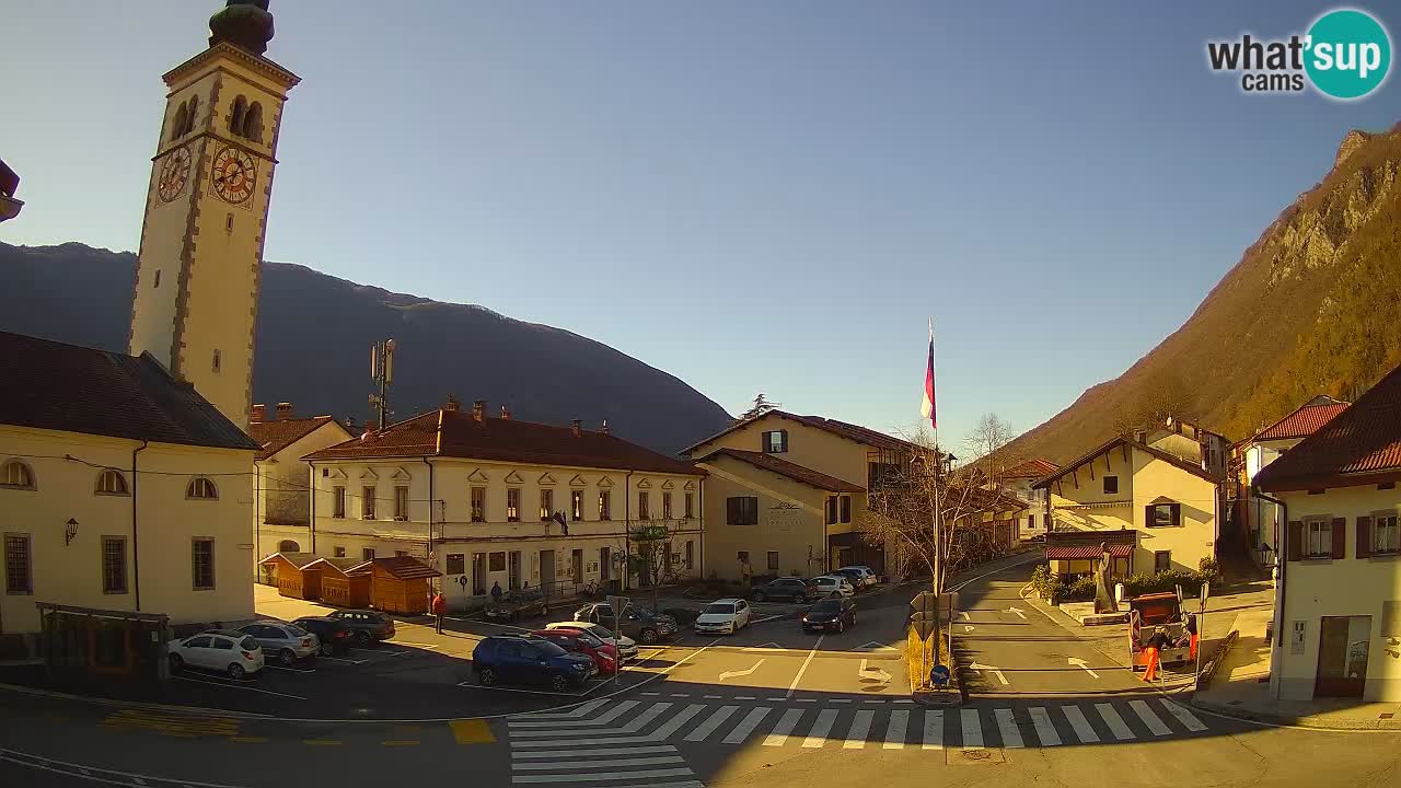 Spletna kamera Kobarid center mesta – dolina Soče – Slovenija