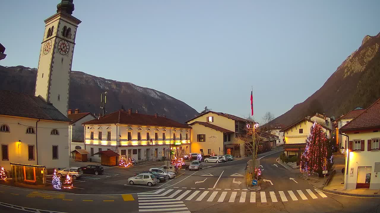 Cámara web en vivo Centro de la ciudad de Kobarid – Valle de Soča – Eslovenia