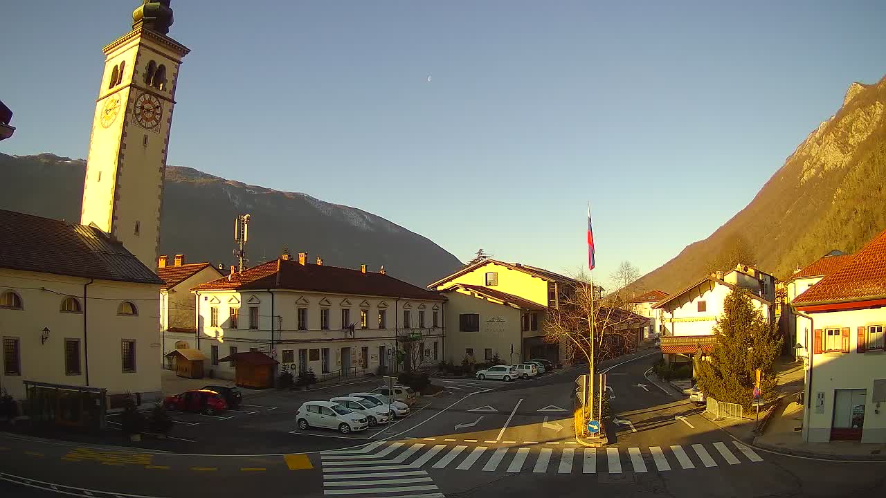 Cámara web en vivo Centro de la ciudad de Kobarid – Valle de Soča – Eslovenia