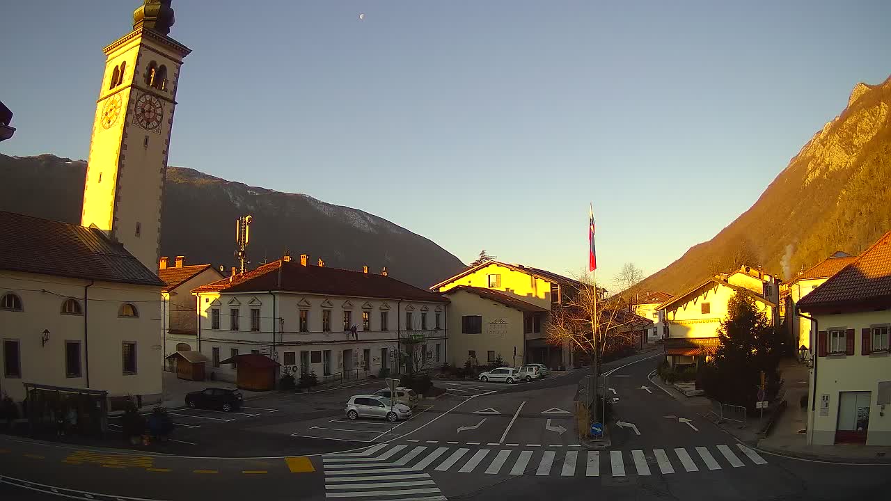 Cámara web en vivo Centro de la ciudad de Kobarid – Valle de Soča – Eslovenia