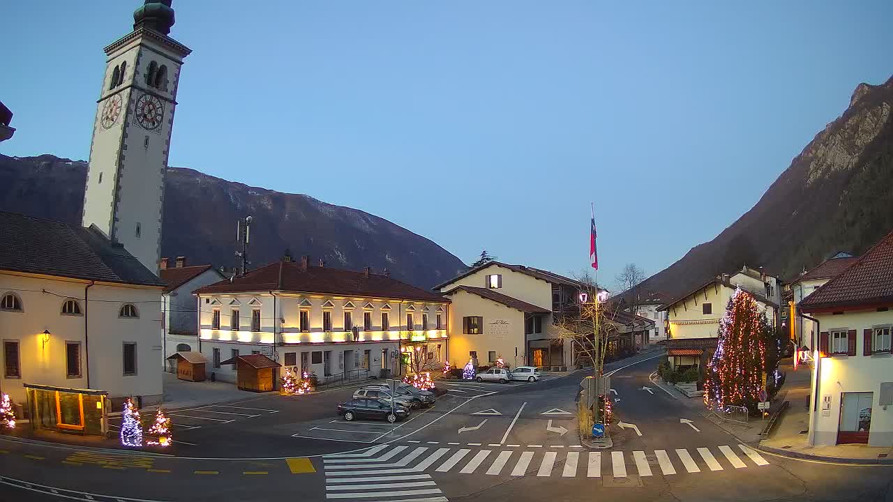 Cámara web en vivo Centro de la ciudad de Kobarid – Valle de Soča – Eslovenia