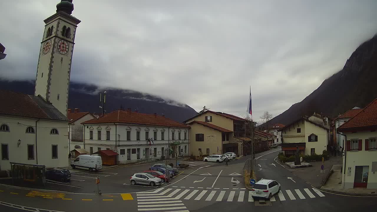 Cámara web en vivo Centro de la ciudad de Kobarid – Valle de Soča – Eslovenia