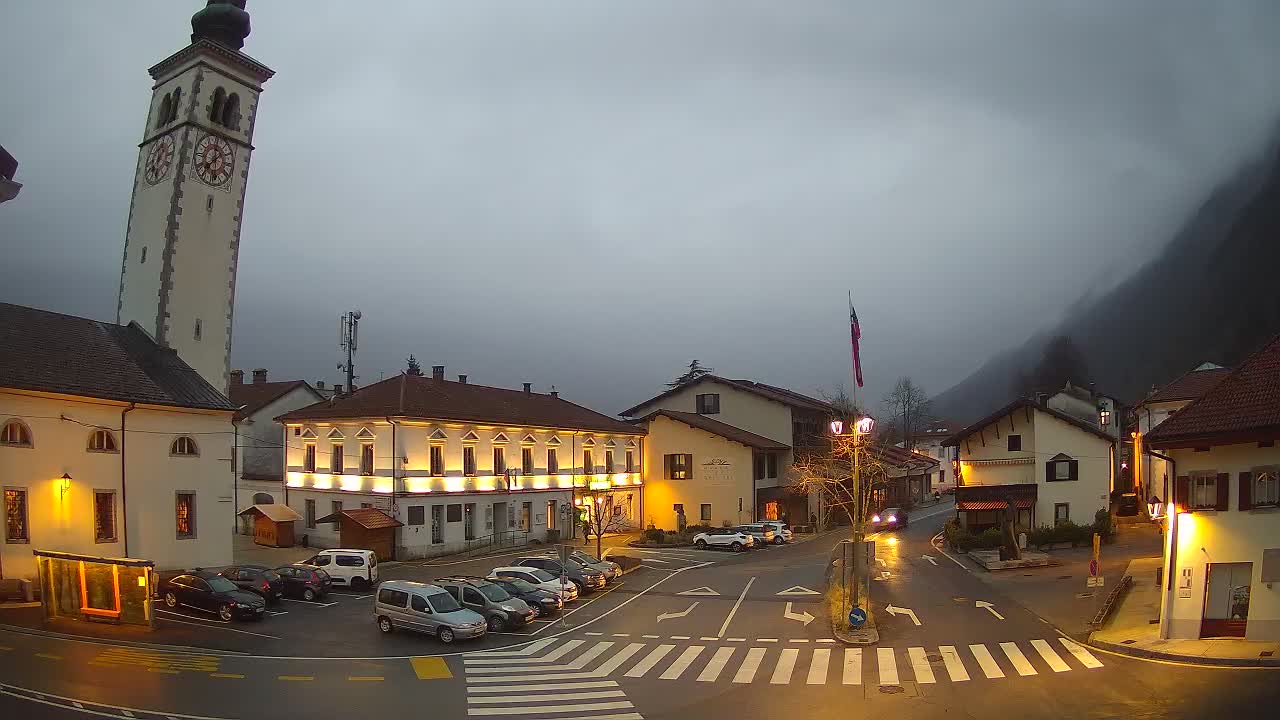 Cámara web en vivo Centro de la ciudad de Kobarid – Valle de Soča – Eslovenia