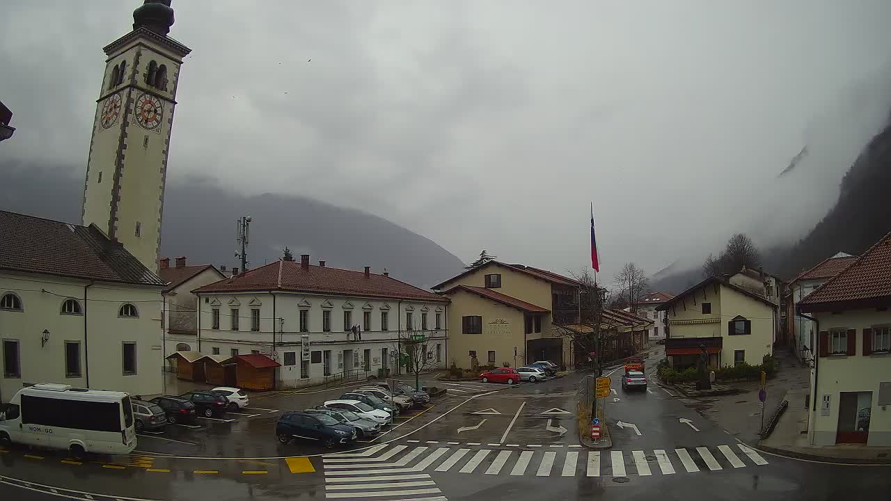 Cámara web en vivo Centro de la ciudad de Kobarid – Valle de Soča – Eslovenia