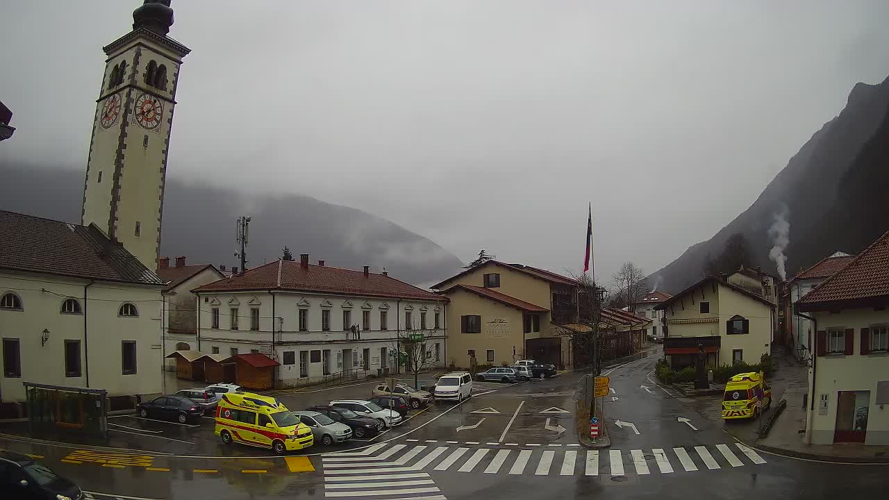 Cámara web en vivo Centro de la ciudad de Kobarid – Valle de Soča – Eslovenia