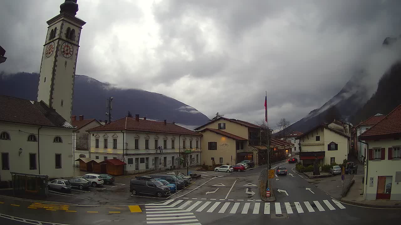 Cámara web en vivo Centro de la ciudad de Kobarid – Valle de Soča – Eslovenia