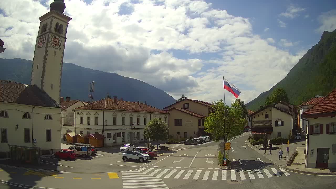 Cámara web en vivo Centro de la ciudad de Kobarid – Valle de Soča – Eslovenia