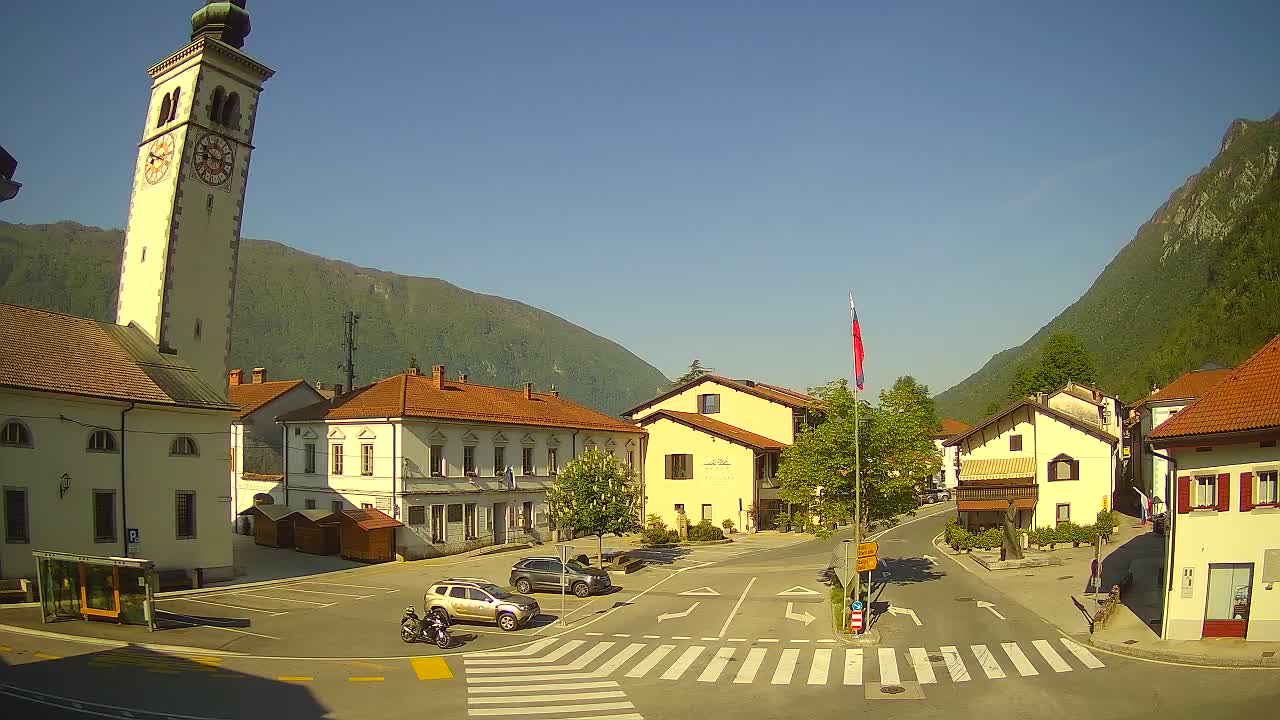 Cámara web en vivo Centro de la ciudad de Kobarid – Valle de Soča – Eslovenia