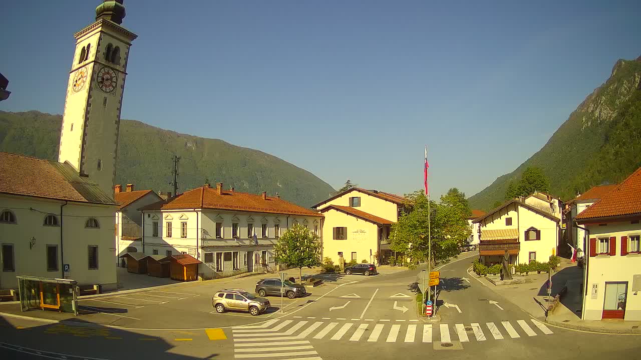 Cámara web en vivo Centro de la ciudad de Kobarid – Valle de Soča – Eslovenia