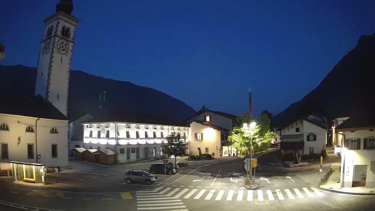 Spletna kamera Kobarid center mesta – dolina Soče – Slovenija