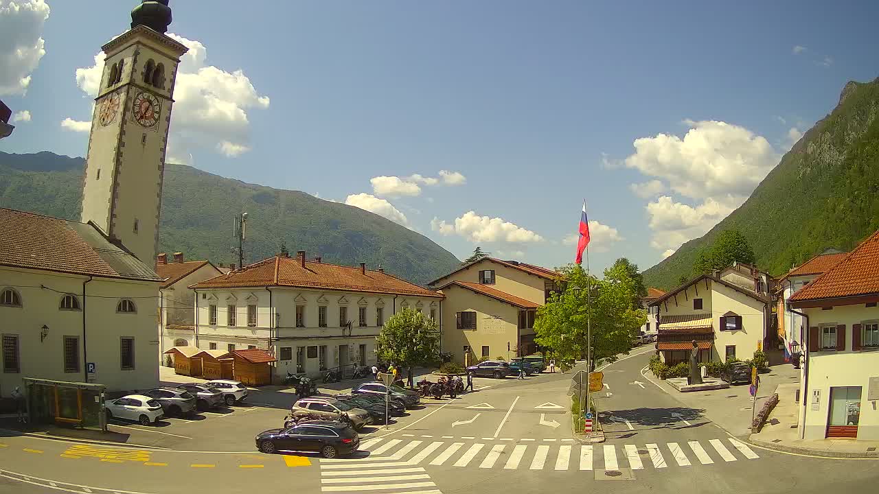 Cámara web en vivo Centro de la ciudad de Kobarid – Valle de Soča – Eslovenia