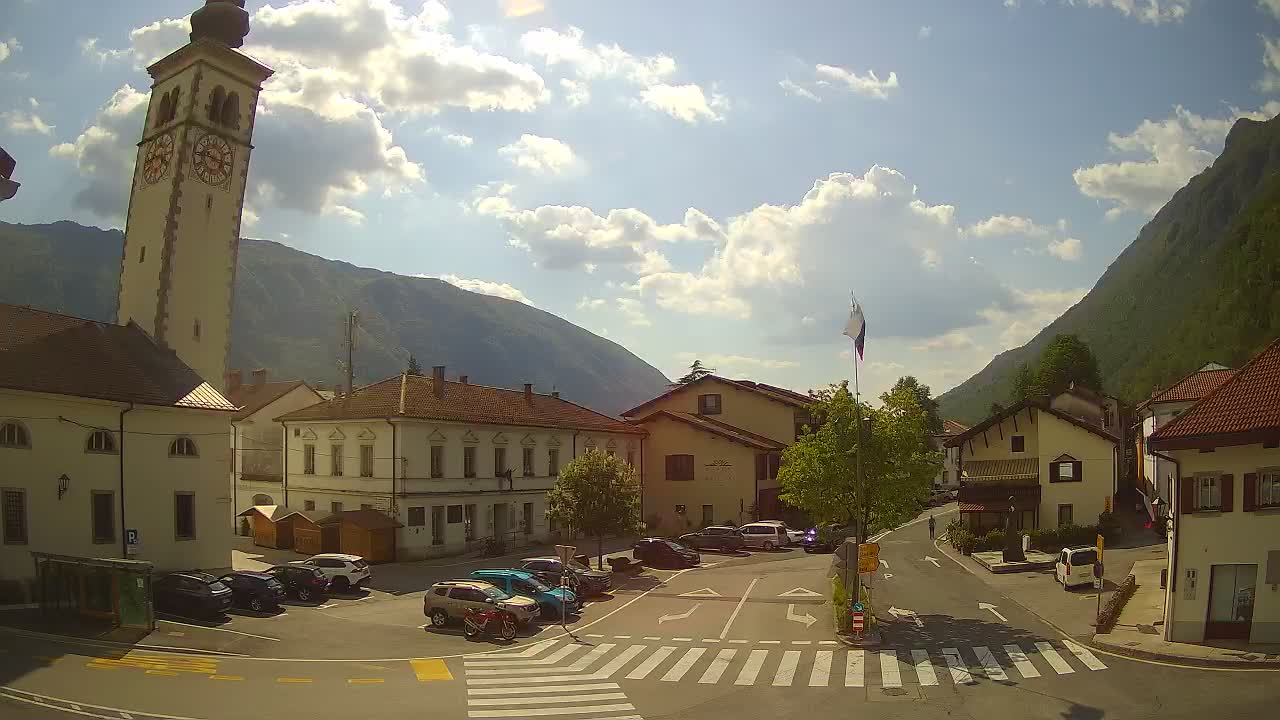 Cámara web en vivo Centro de la ciudad de Kobarid – Valle de Soča – Eslovenia