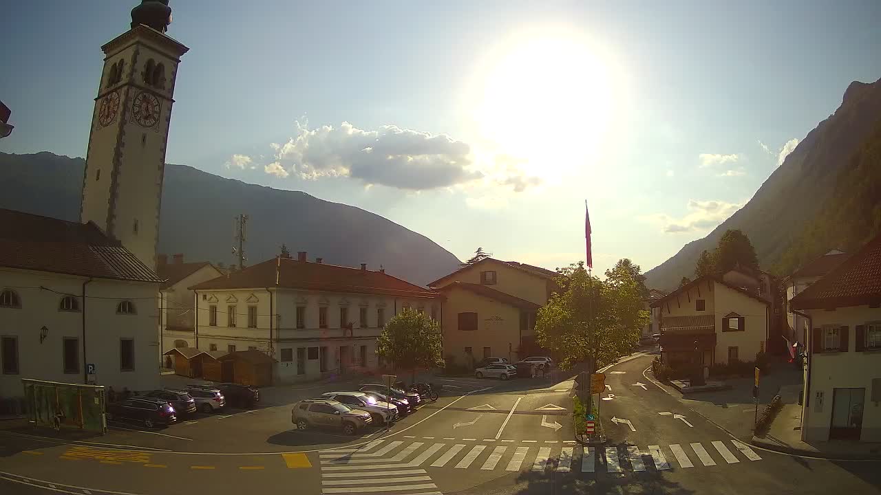 Cámara web en vivo Centro de la ciudad de Kobarid – Valle de Soča – Eslovenia