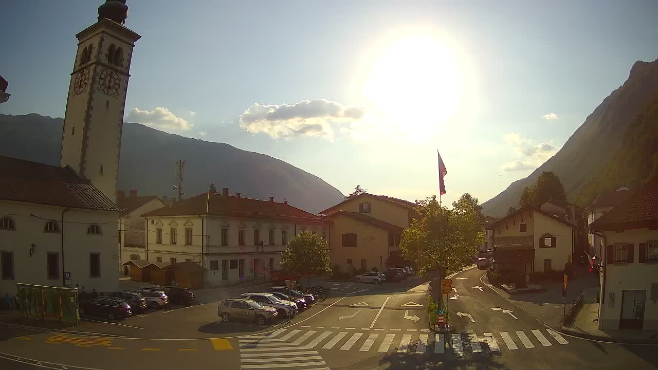 Cámara web en vivo Centro de la ciudad de Kobarid – Valle de Soča – Eslovenia