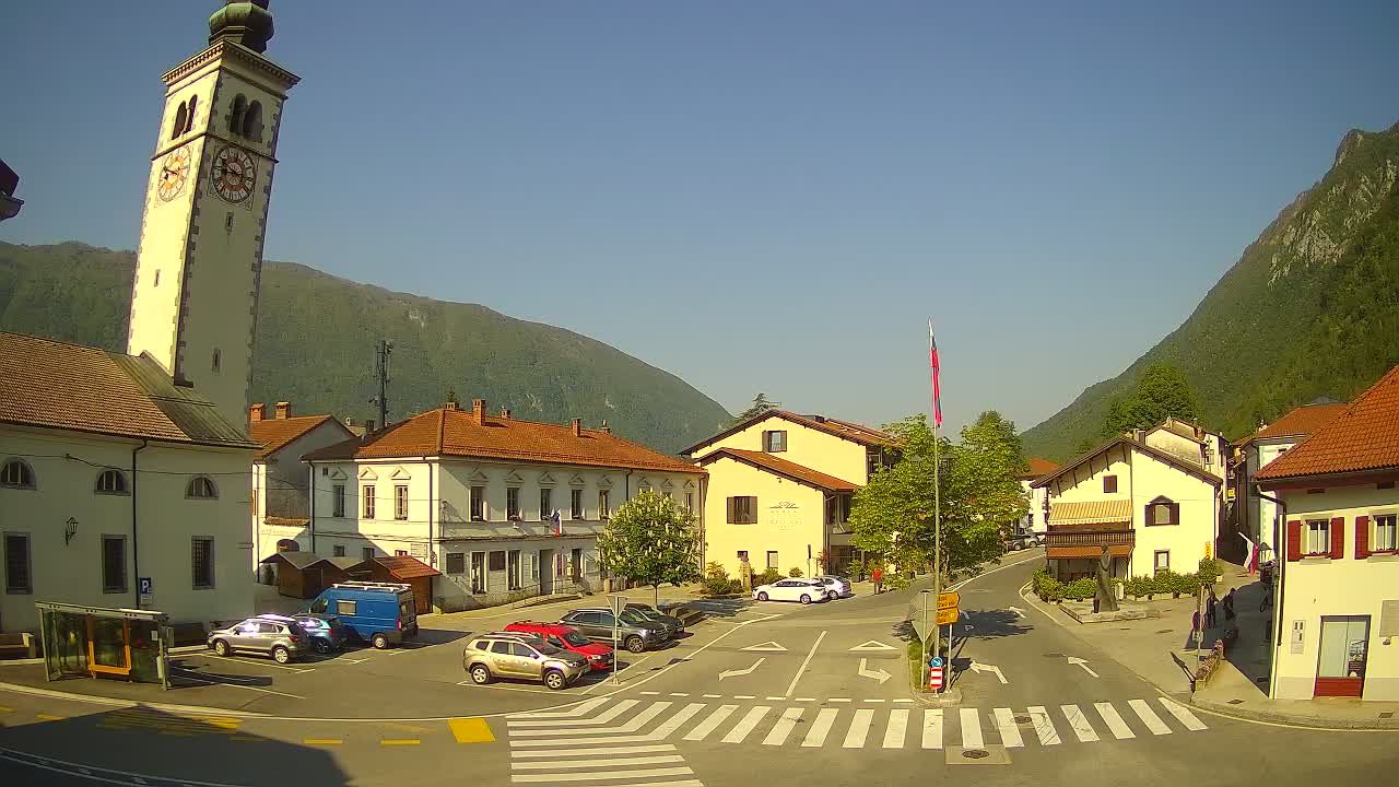 Cámara web en vivo Centro de la ciudad de Kobarid – Valle de Soča – Eslovenia