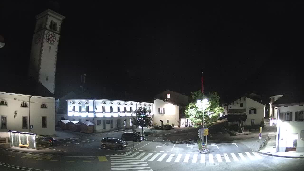 Spletna kamera Kobarid center mesta – dolina Soče – Slovenija