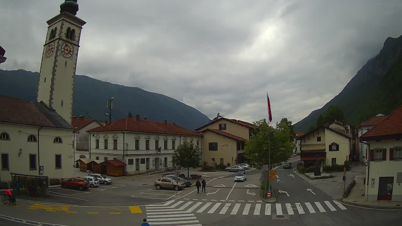 Spletna kamera Kobarid center mesta – dolina Soče – Slovenija