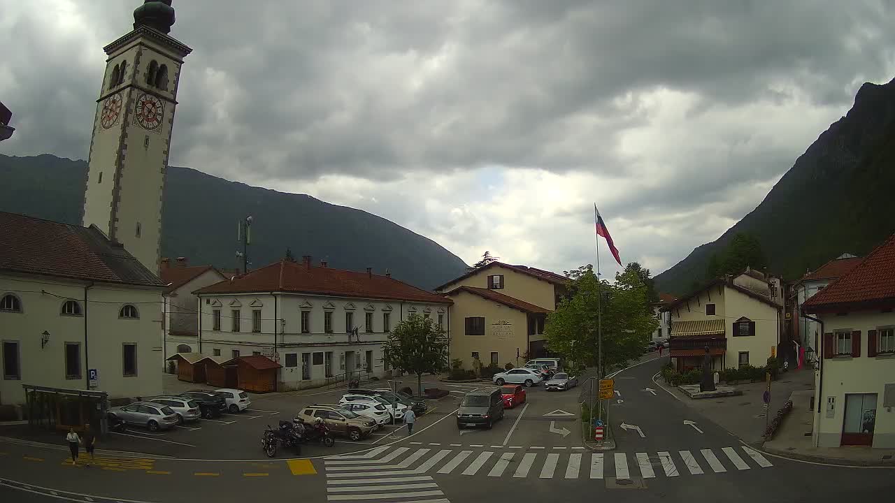 Cámara web en vivo Centro de la ciudad de Kobarid – Valle de Soča – Eslovenia