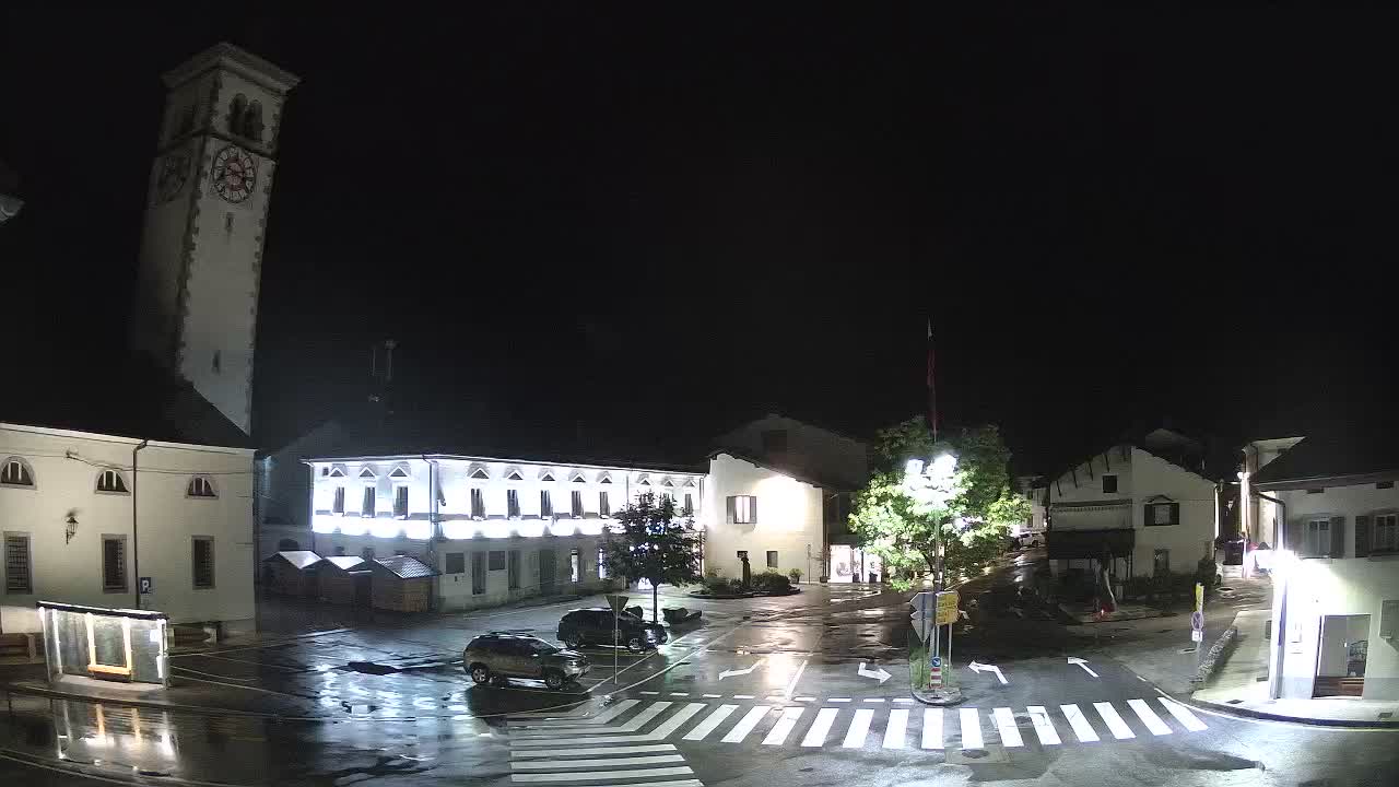 Spletna kamera Kobarid center mesta – dolina Soče – Slovenija