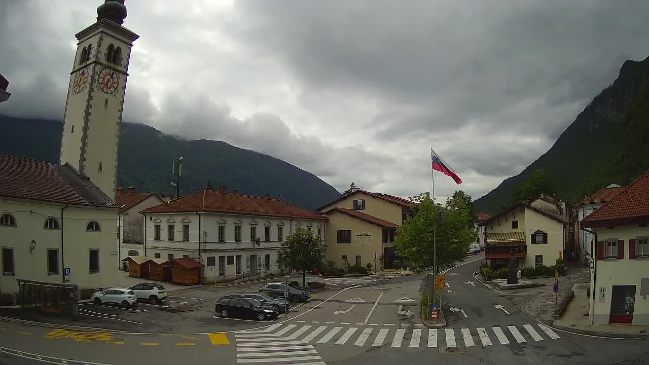 Cámara web en vivo Centro de la ciudad de Kobarid – Valle de Soča – Eslovenia