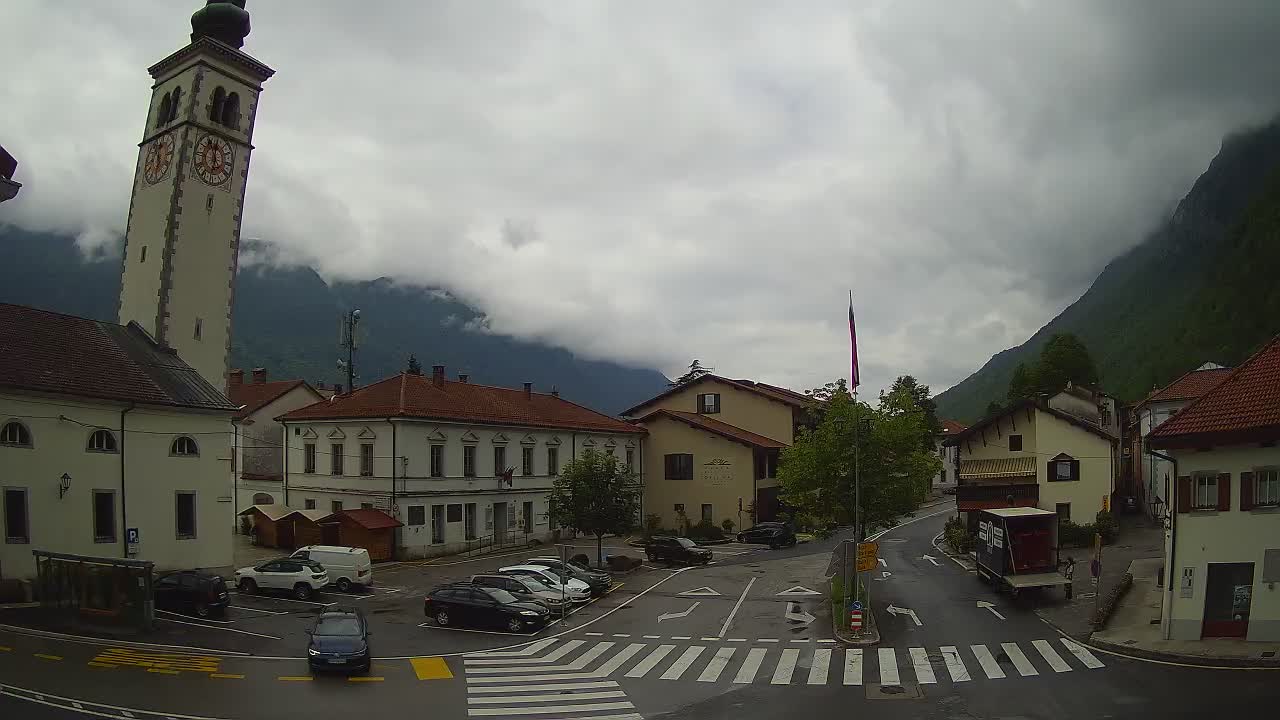 Cámara web en vivo Centro de la ciudad de Kobarid – Valle de Soča – Eslovenia