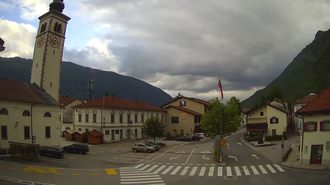 Cámara web en vivo Centro de la ciudad de Kobarid – Valle de Soča – Eslovenia