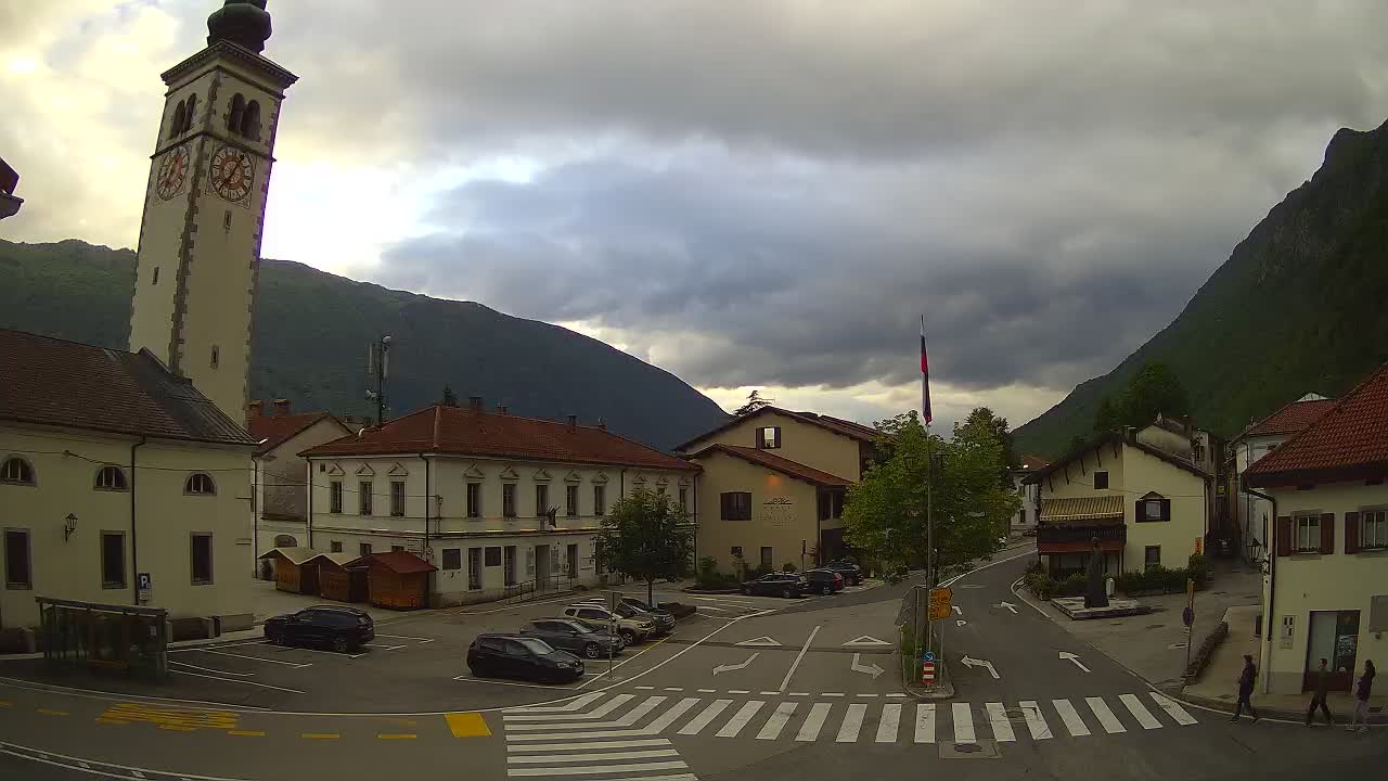 Cámara web en vivo Centro de la ciudad de Kobarid – Valle de Soča – Eslovenia